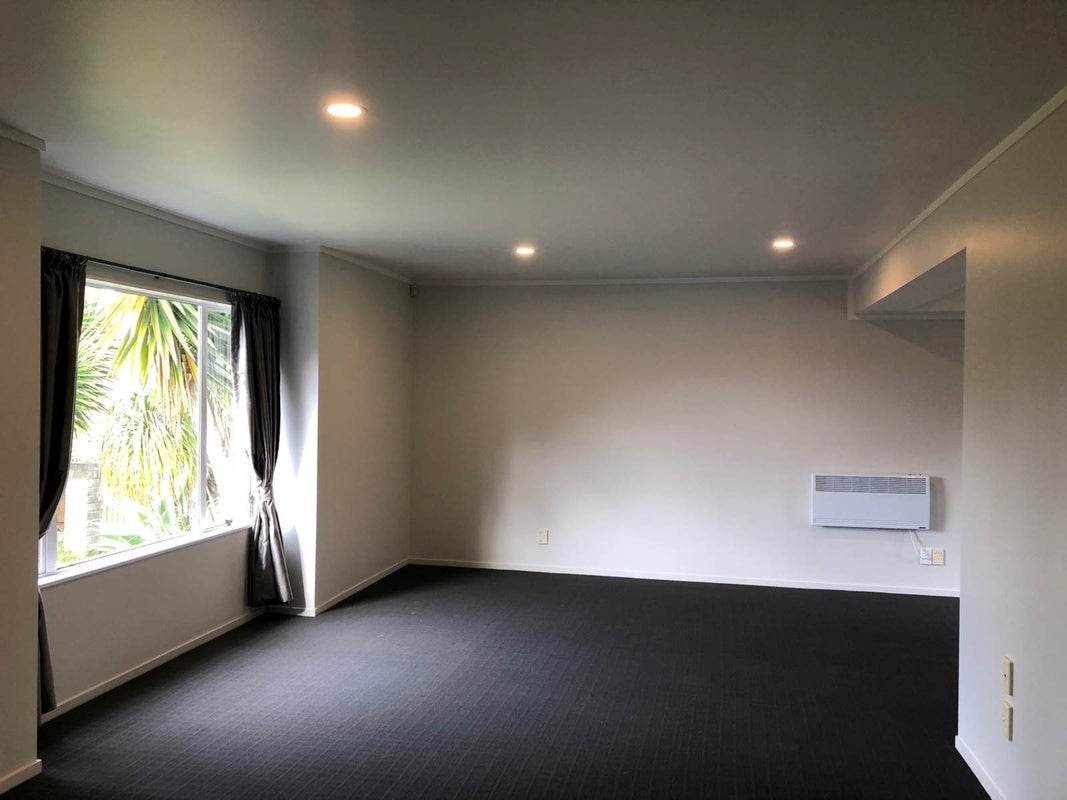 47 Burswood Drive, Burswood, Auckland - Carousel 2