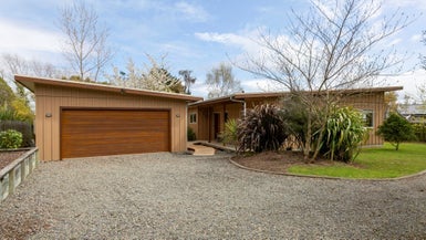 18 Brompton Close, Richmond Heights, Taupo - Carousel 1