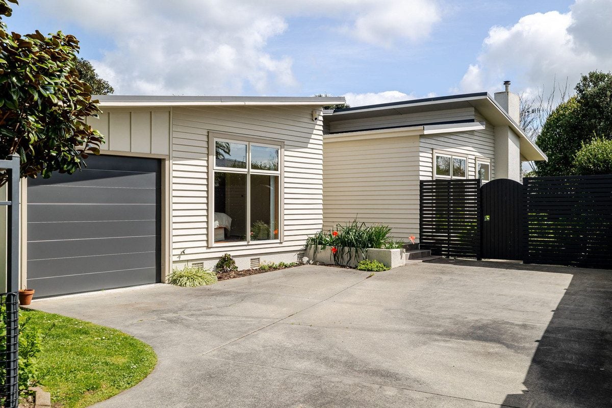 56 Havill Street, Takaro, Palmerston North, Manawatu / Whanganui - Carousel 1