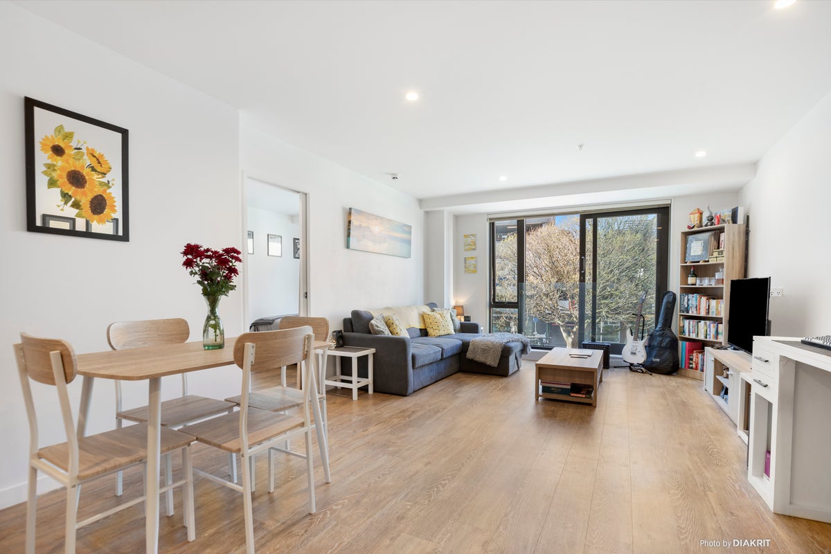 106/168 Victoria Street, Te Aro, Wellington - Carousel 1