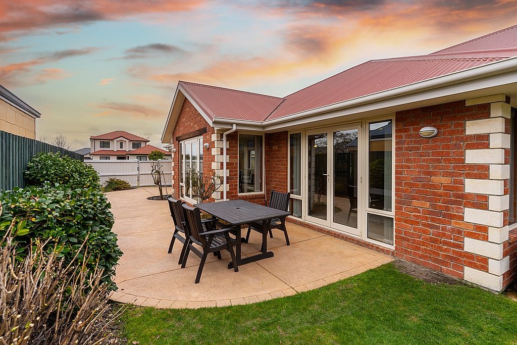 5 Henridge Place, Avonhead, Christchurch - Carousel 1