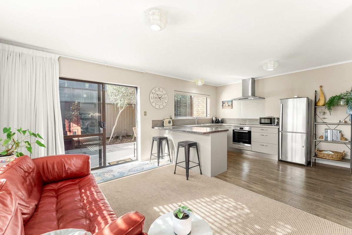 61 Campbell Road, Mount Maunganui, Mount Maunganui - Carousel 2