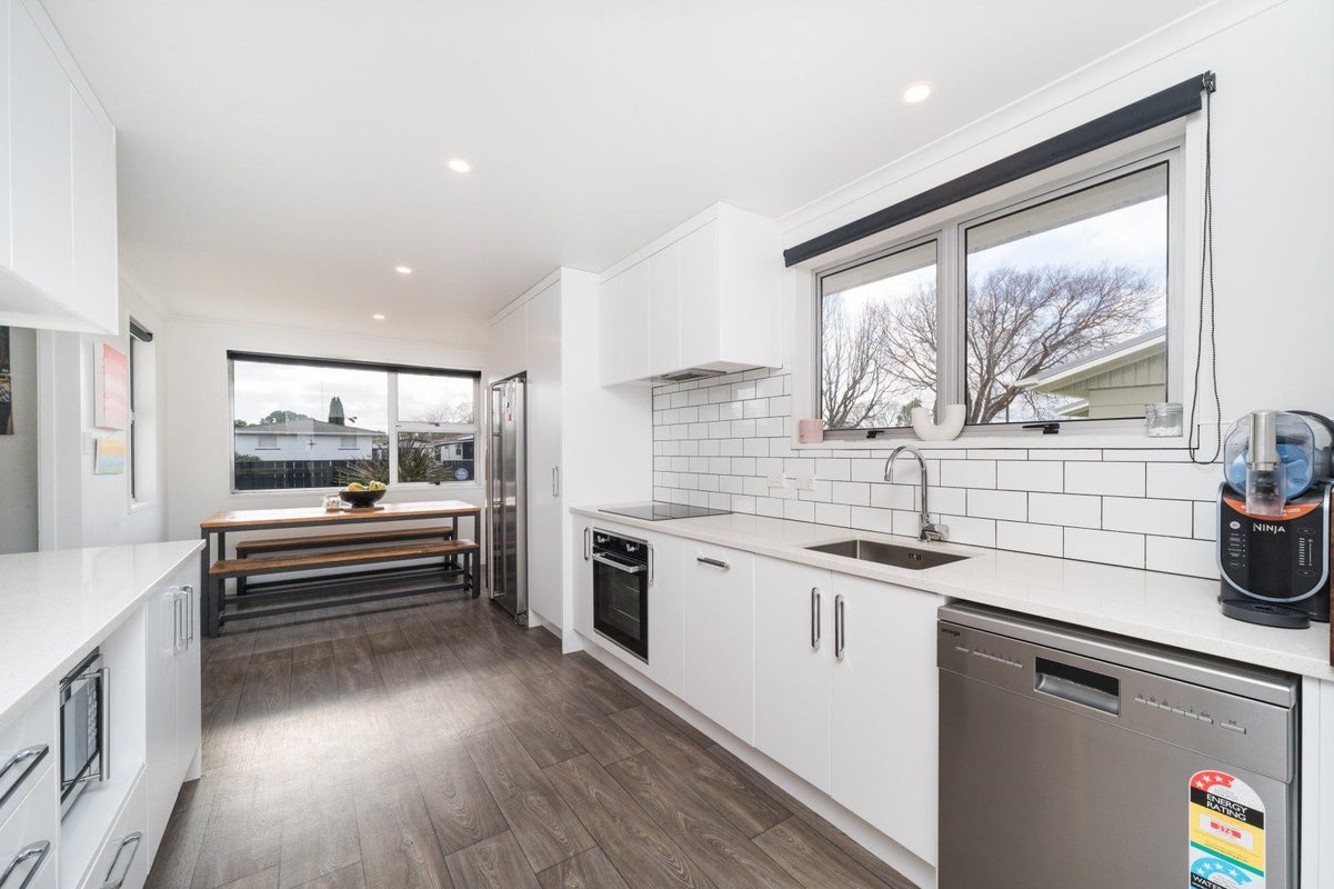 124 Tremaine Avenue, Westbrook, Palmerston North - Carousel 2