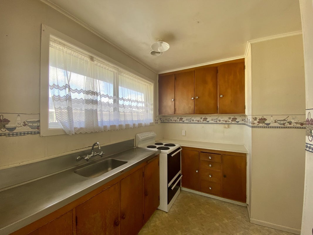 114A Tawa Street, Melville, Hamilton - Carousel 2