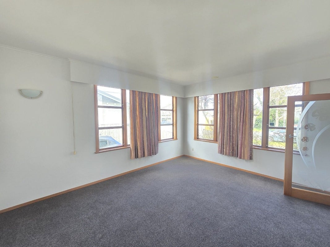 13 Te Mome Road, Alicetown, Lower Hutt - Carousel 2