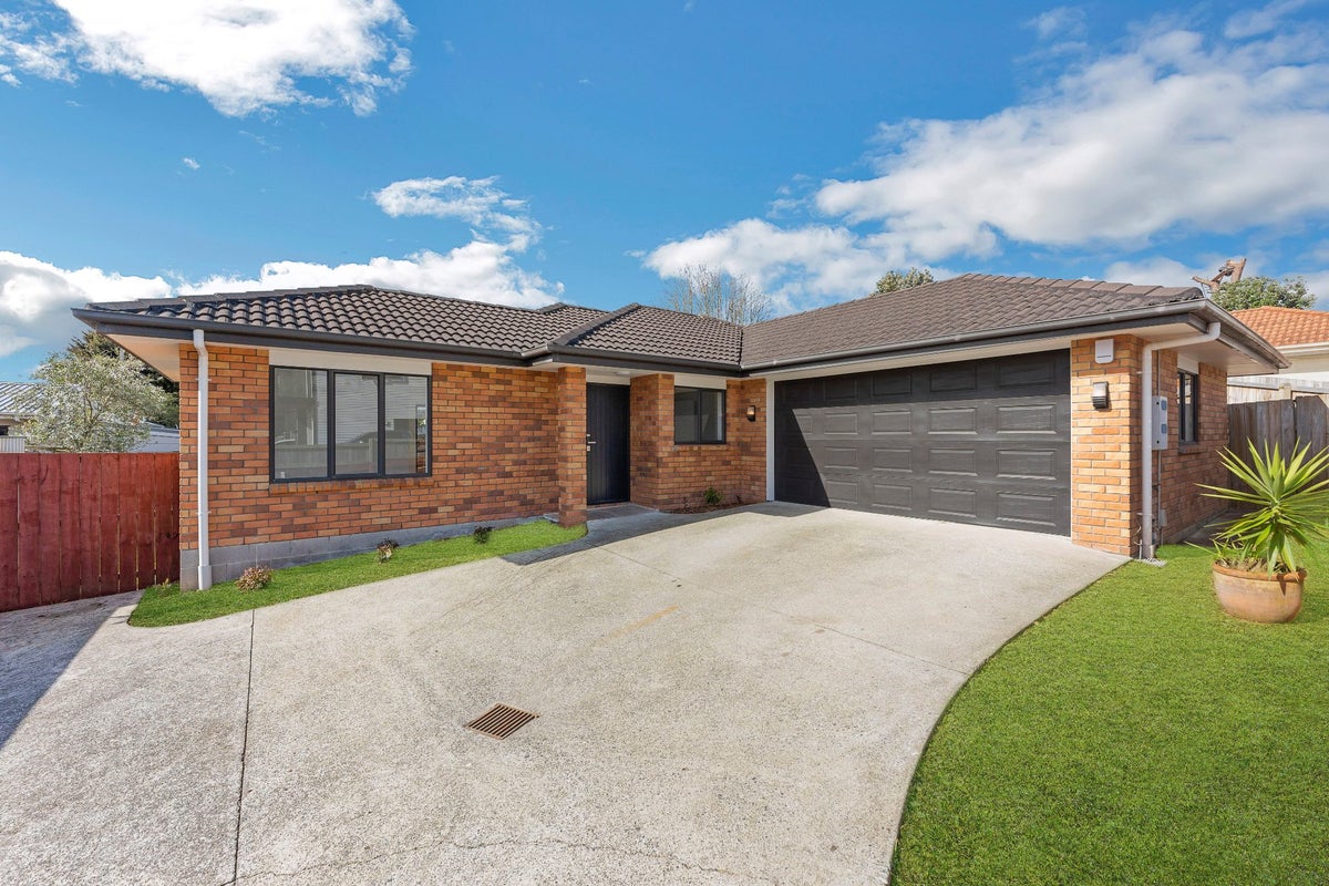 122B Pah Road, Papatoetoe, Auckland - Carousel 1