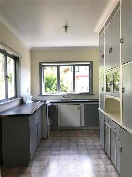 19B Peary Road, Mount Eden, Auckland - Carousel 2