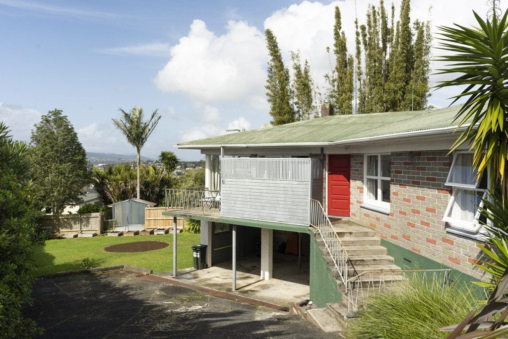 6 Paratai Crescent, Woodhill, Whangarei - Carousel 1