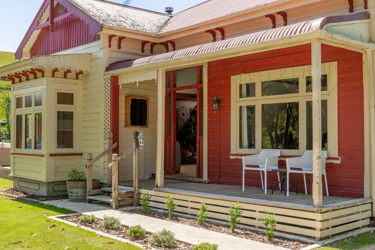 1394 Opaki Kaiparoro RD, MASTERTON - Carousel 2