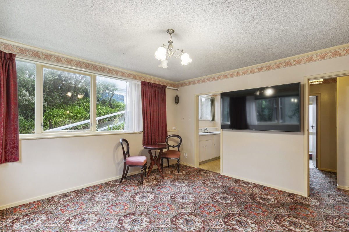 8/76 Waipapa Road, Hataitai, Wellington - Carousel 2