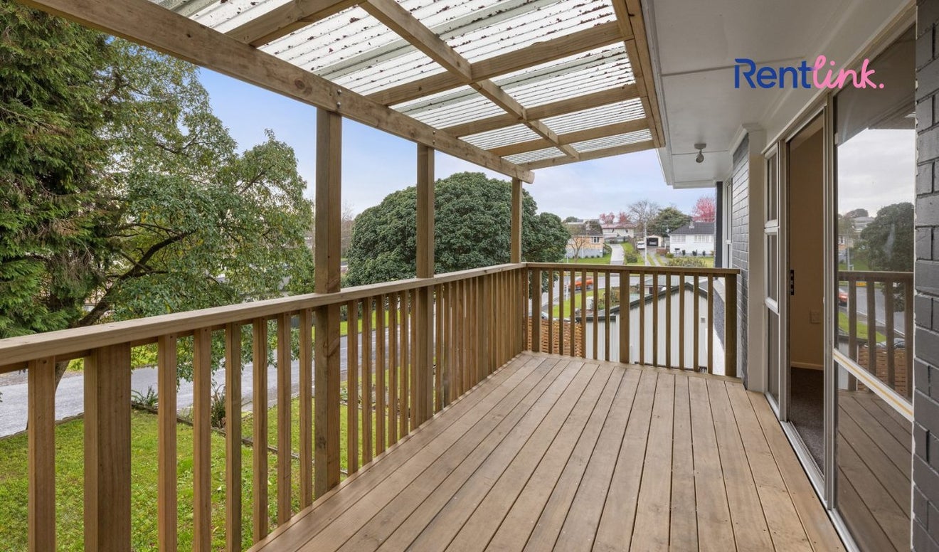 8 Landview Road, Parkvale, Tauranga - Carousel 1