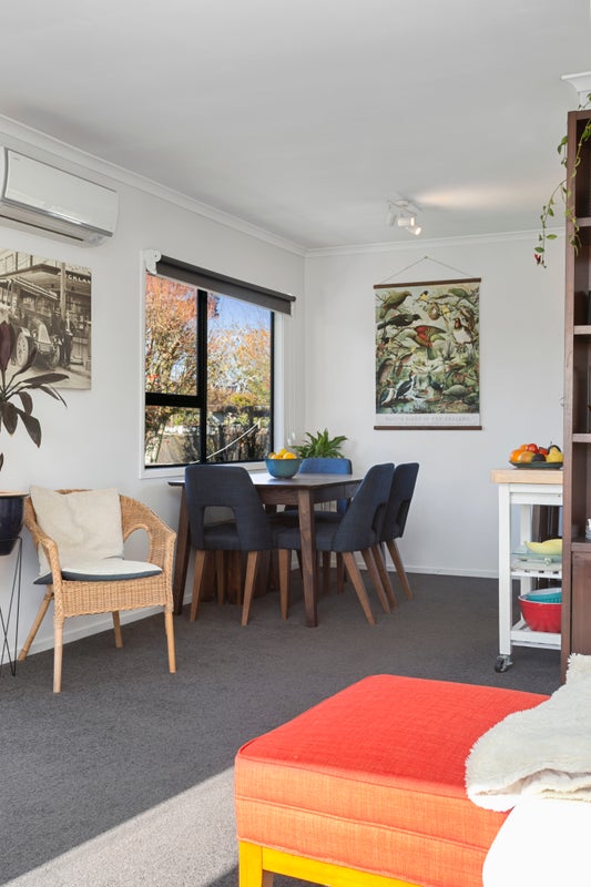 5 Redlands Grove, Swanson, Auckland - Carousel 25
