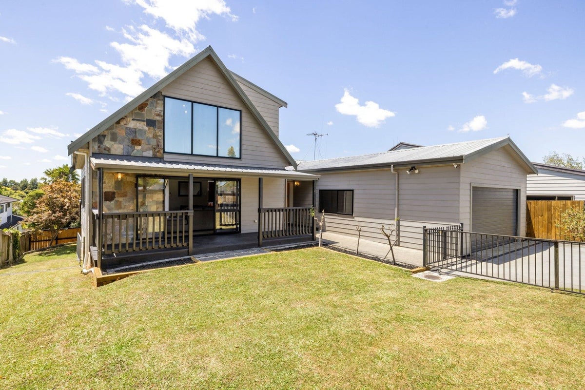 74 Totara Drive, Pukete, Hamilton - Carousel 1