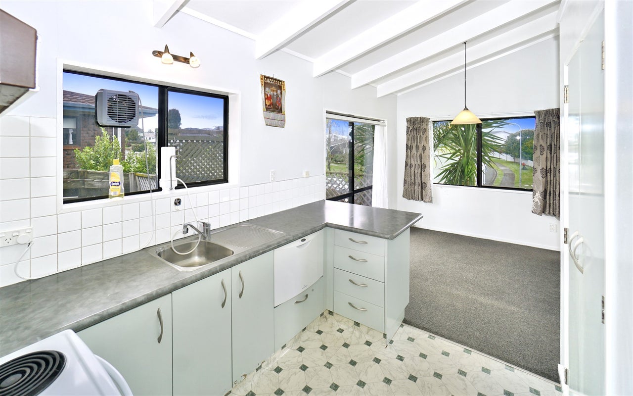 96A Boucher Avenue, Te Puke, Te Puke - Carousel 2