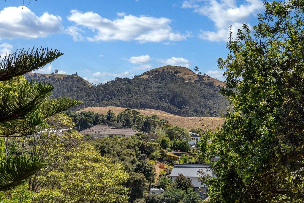 61 Hillcrest Road, Hatfields Beach, Orewa - Carousel 32