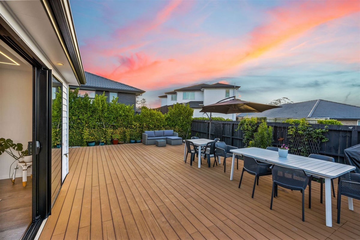 17 Nobilo Road, Kumeu - Carousel 2