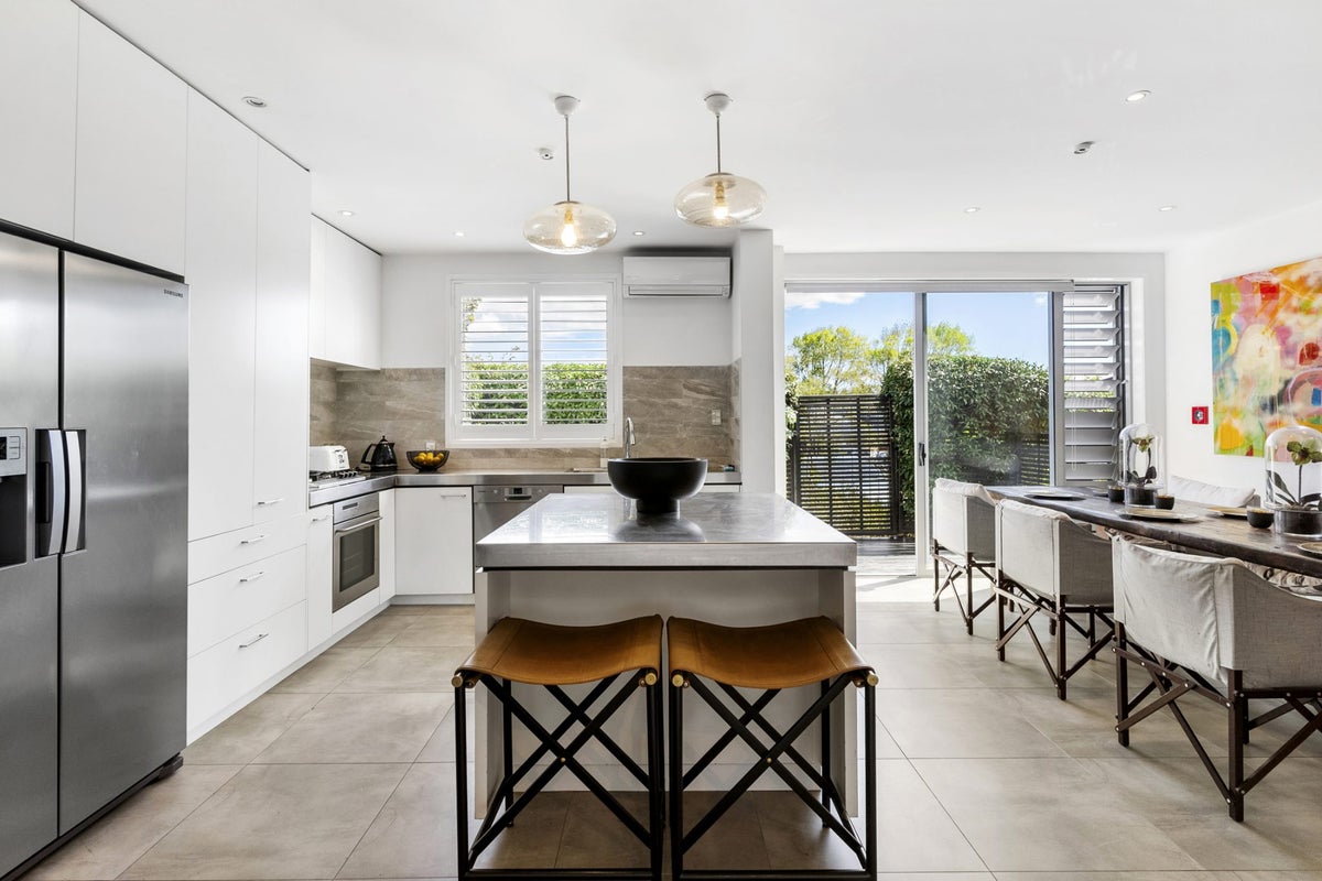 19F Blake Street, Ponsonby, Auckland - Carousel 2