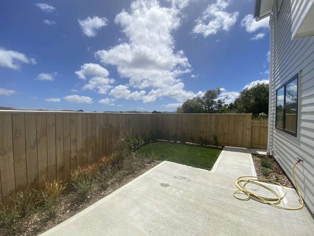52 Chesterton Street, Johnsonville, Wellington - Carousel 13