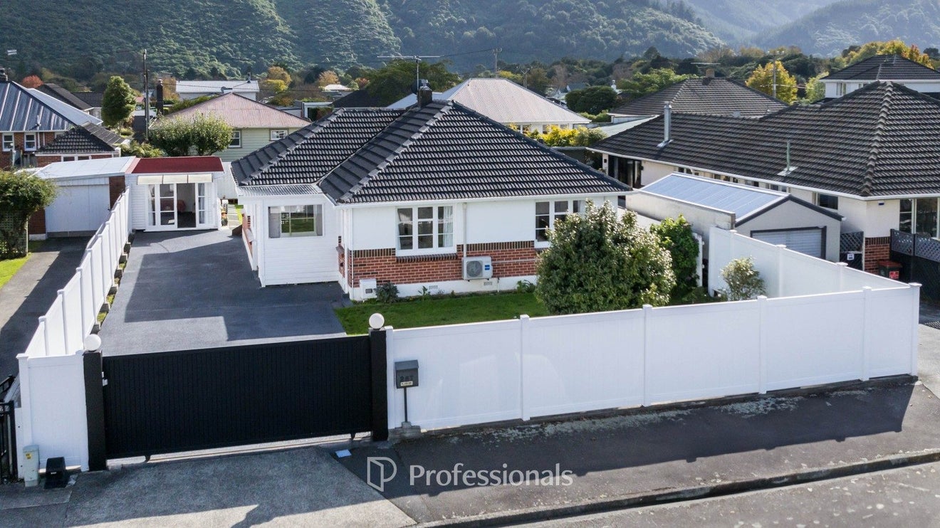 267 Fergusson Drive, Heretaunga, Upper Hutt - Carousel 2