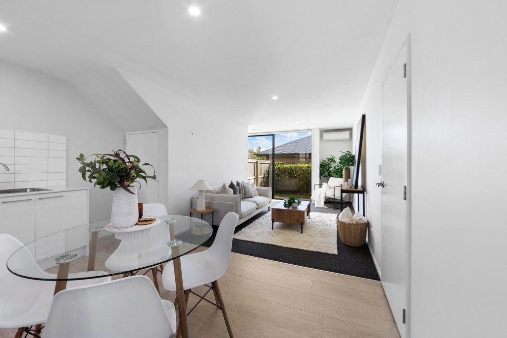 25 Verlamio Lane, Edgeware, Christchurch - Carousel 2