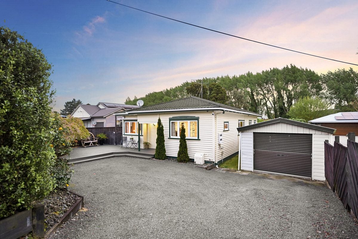 135 Rimu Street, Maeroa, Hamilton - Carousel 2