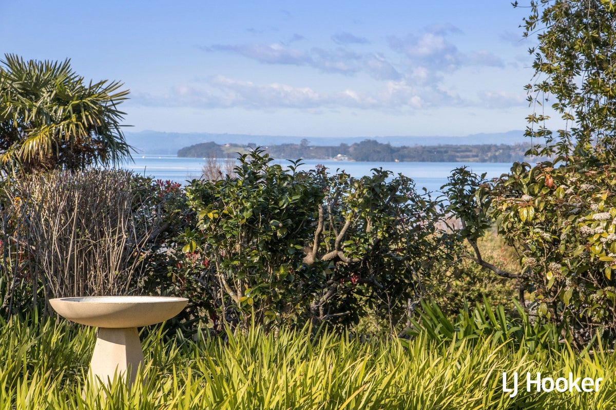 21 Koutunui Road, Athenree, Katikati - Carousel 27
