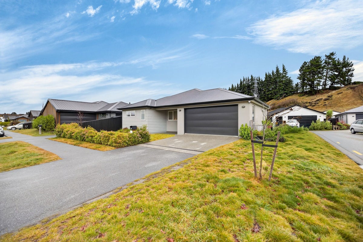 48 Peterley Road, Lower Shotover, Queenstown - Carousel 13