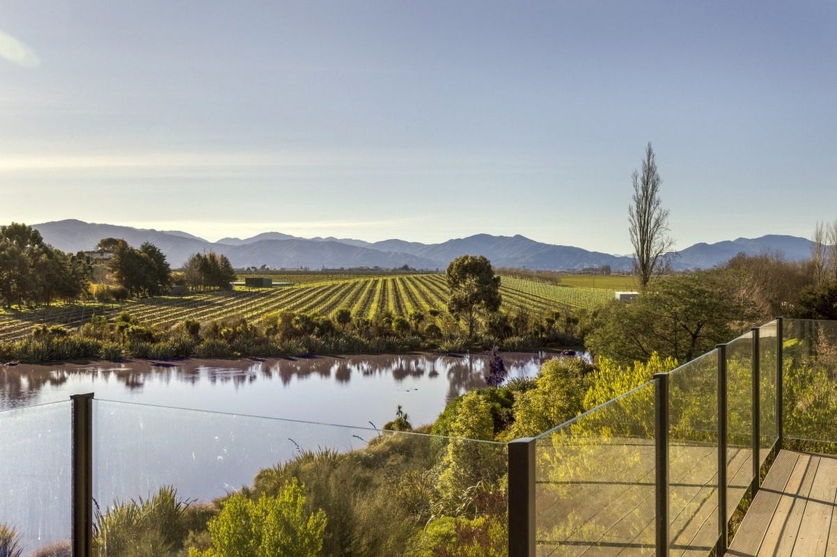 18 Lake View Place, Blenheim - Carousel 18