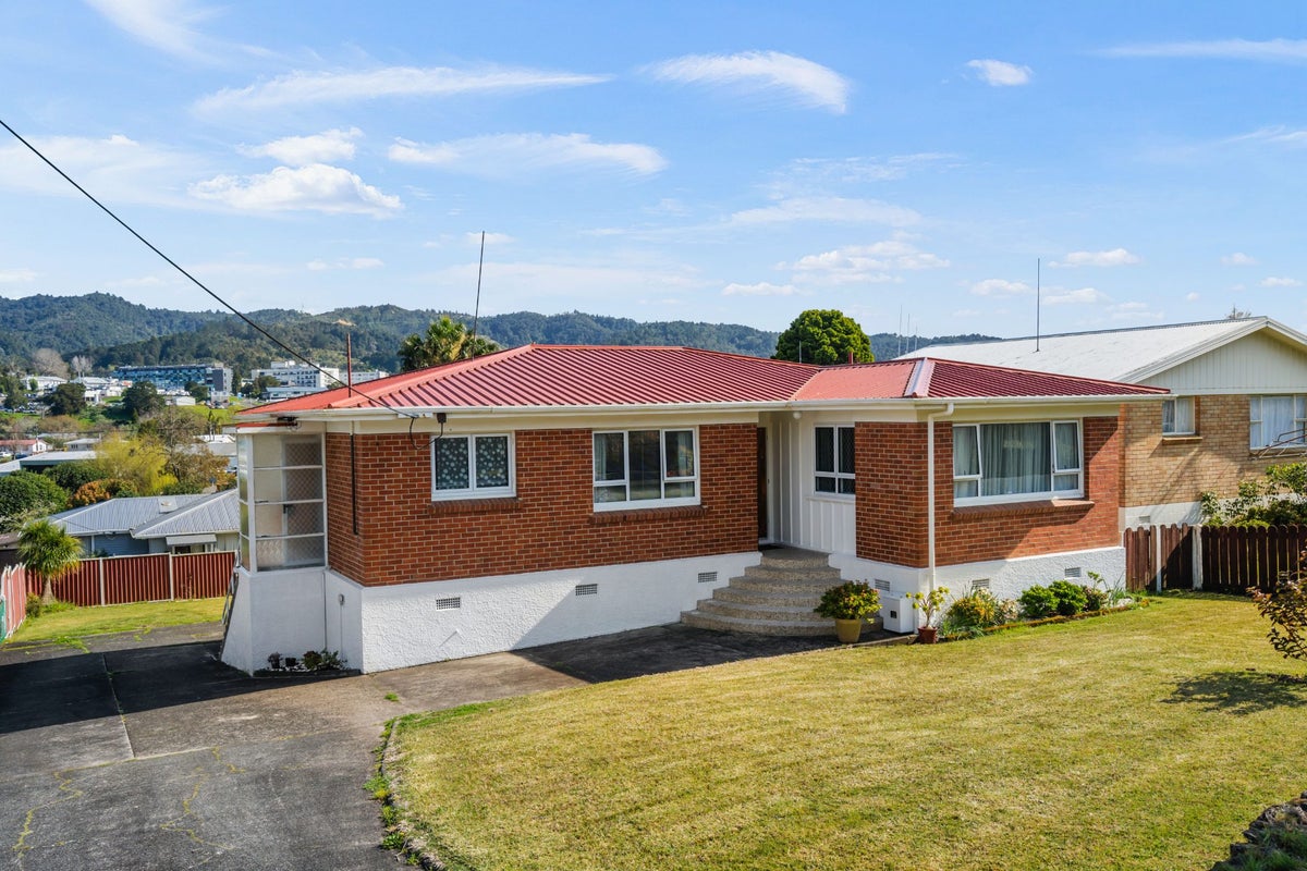 120 Otaika Road, Raumanga, Whangarei - Carousel 1