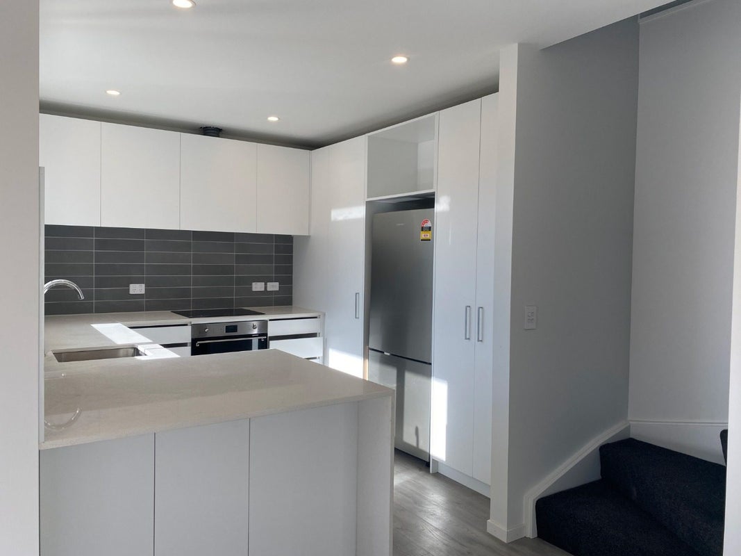 30B Collins Avenue, Tawa, Wellington - Carousel 1