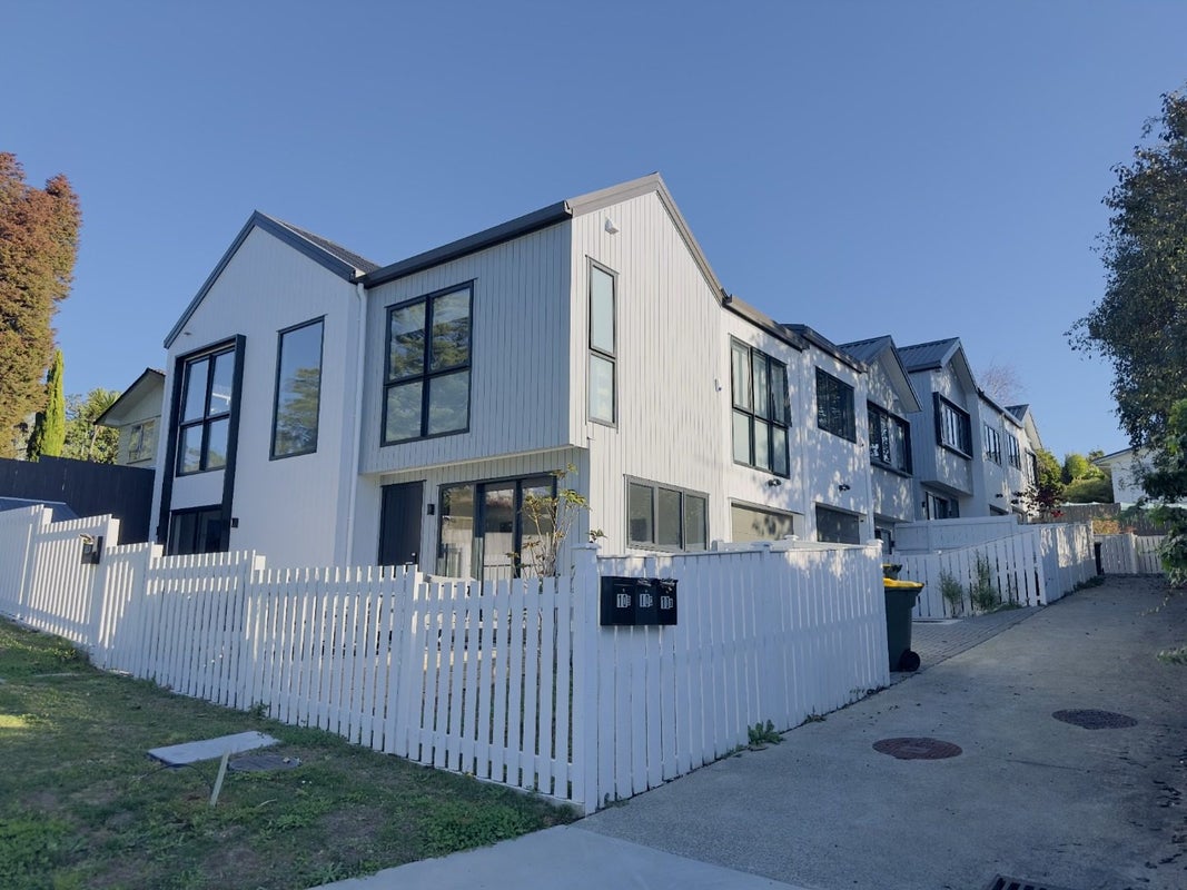 10D Cantina Avenue, Bayview, Auckland - Carousel 13