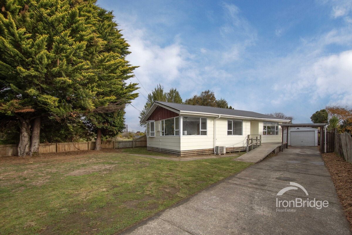4 Halberg Street, Dallington, Christchurch - Carousel 1