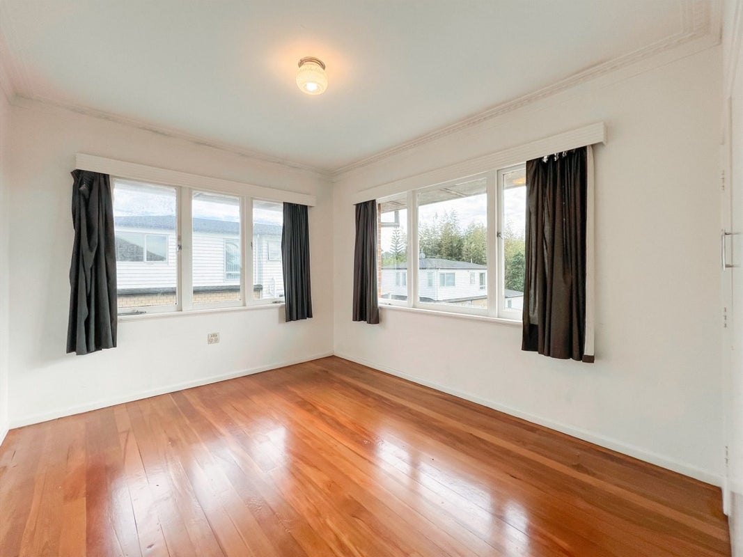 3201 Great North Road, New Lynn, Auckland - Carousel 1