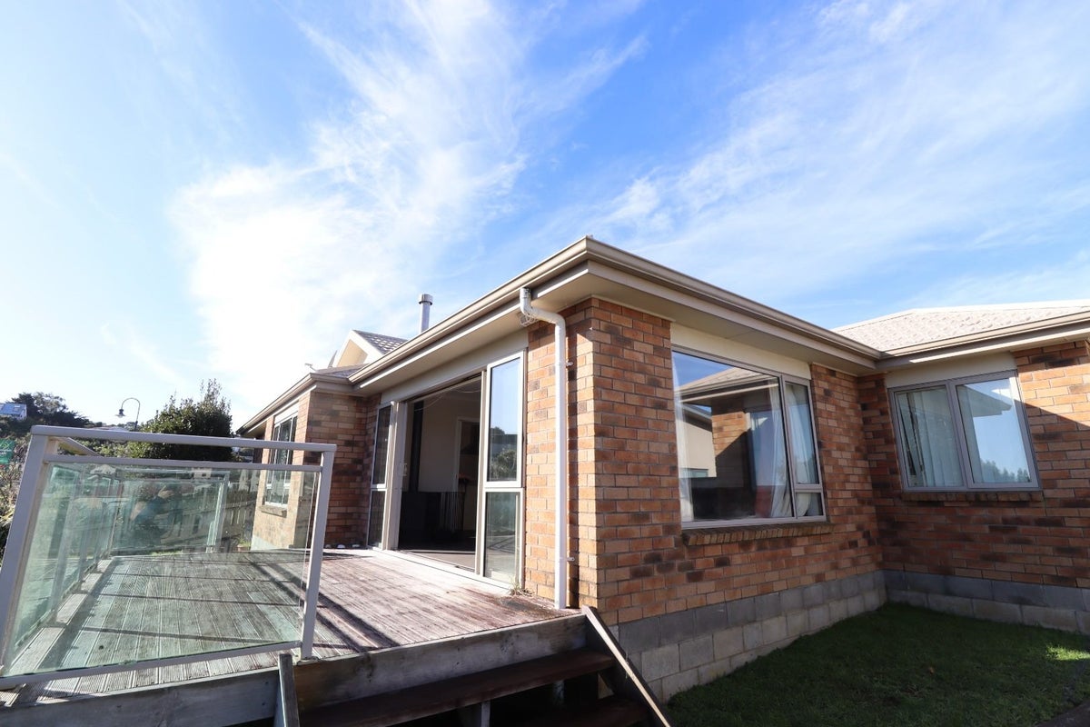11 Greenstone Place, Aotea, Porirua - Carousel 13