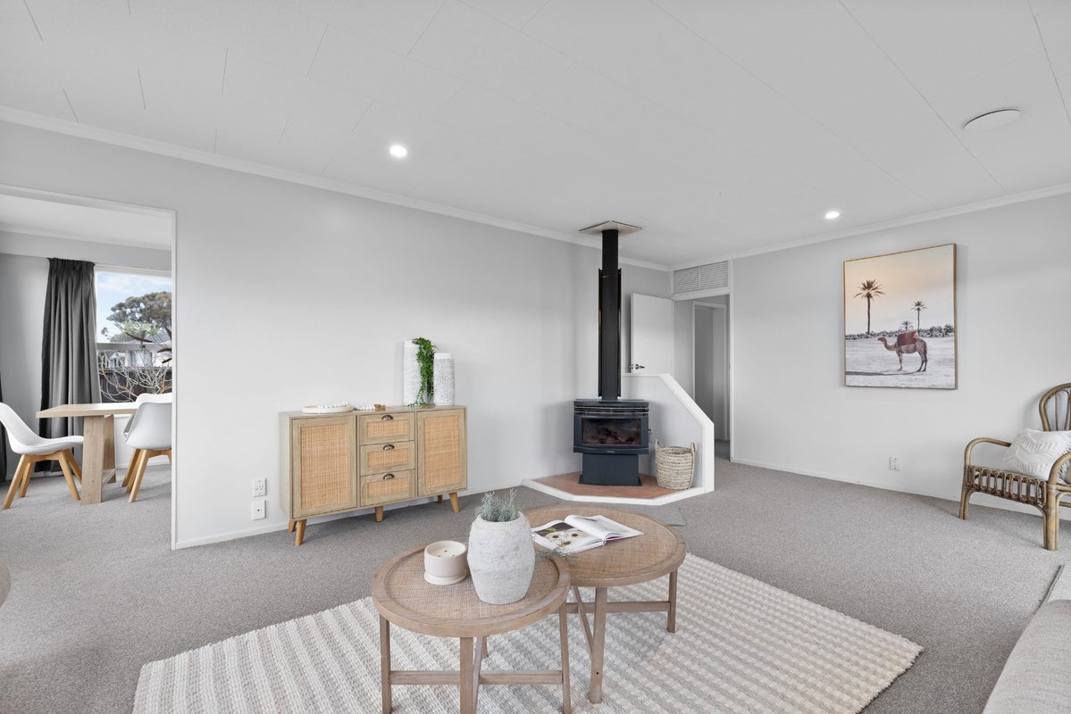 4 Eros Place, North New Brighton, Christchurch - Carousel 2