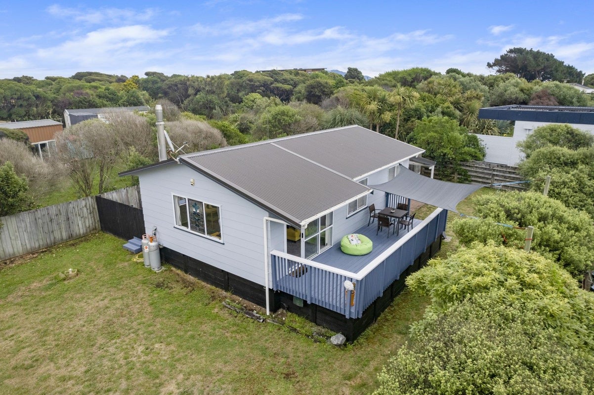 50 Paetawa Road, Peka Peka, Waikanae - Carousel 2