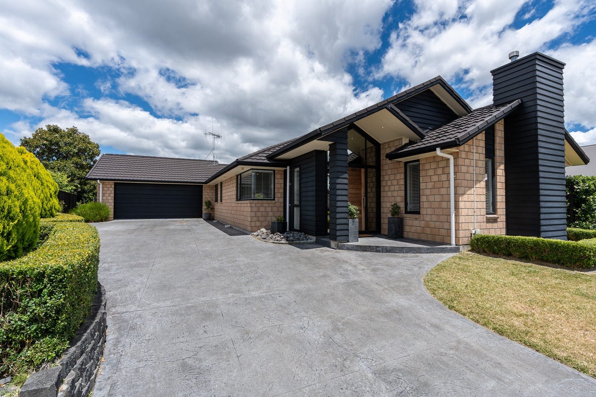 54 Palliser Drive, Huntington, Hamilton - Carousel 38