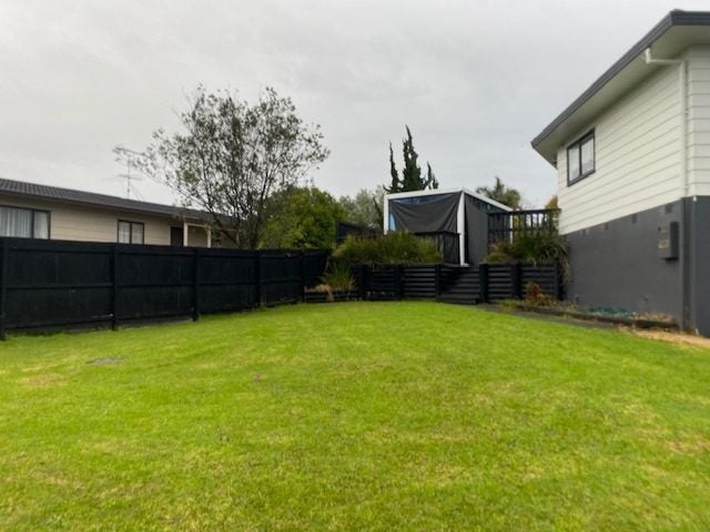 38 Gosford Drive, Botany Downs, Auckland - Carousel 19