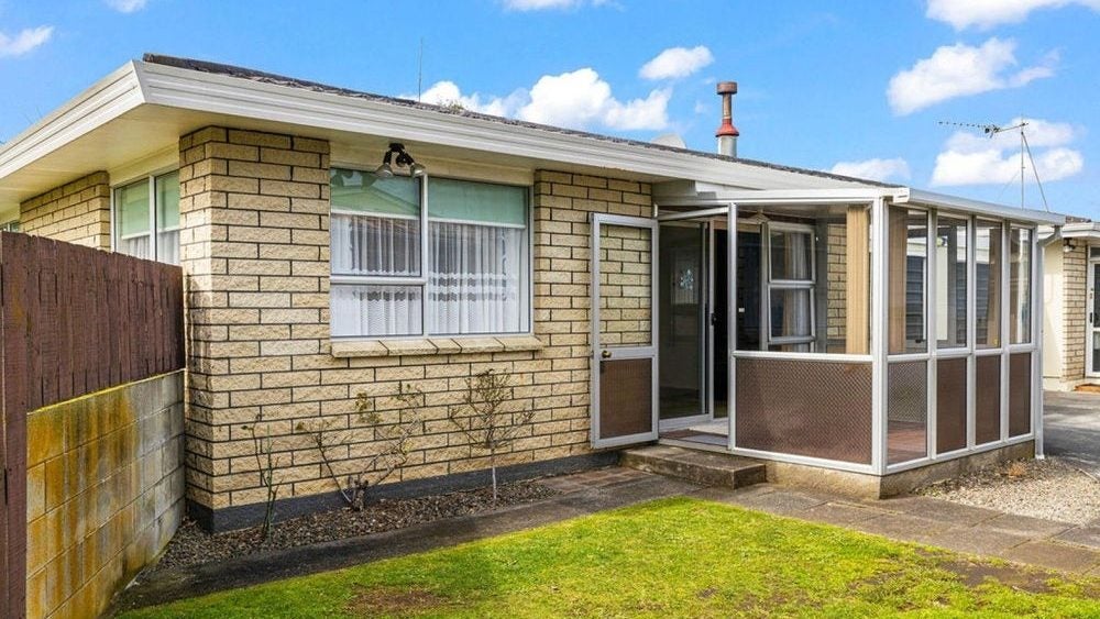 4/234 Heads RD, Gonville, Whanganui - Carousel 1