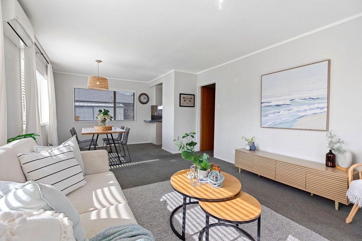 1 Karaka Road, Otumoetai, Tauranga - Carousel 2