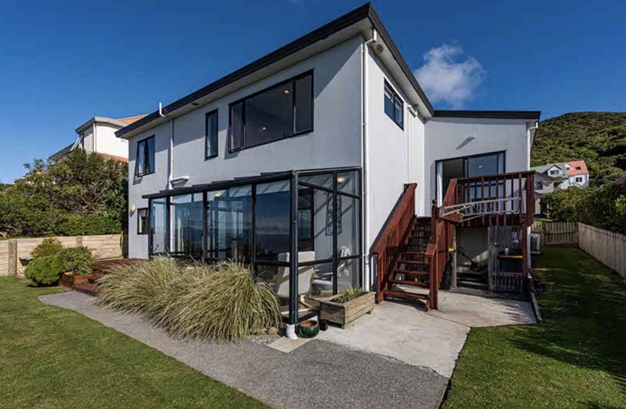 38 Jaunpur Crescent, Broadmeadows, Wellington - Carousel 1