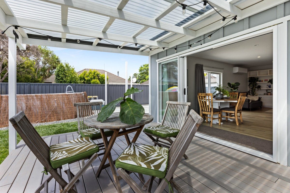 5A Savage Crescent, Marewa, Napier - Carousel 1