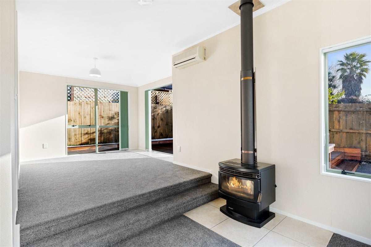 14 Stockton Place, Glendene, Auckland - Carousel 2