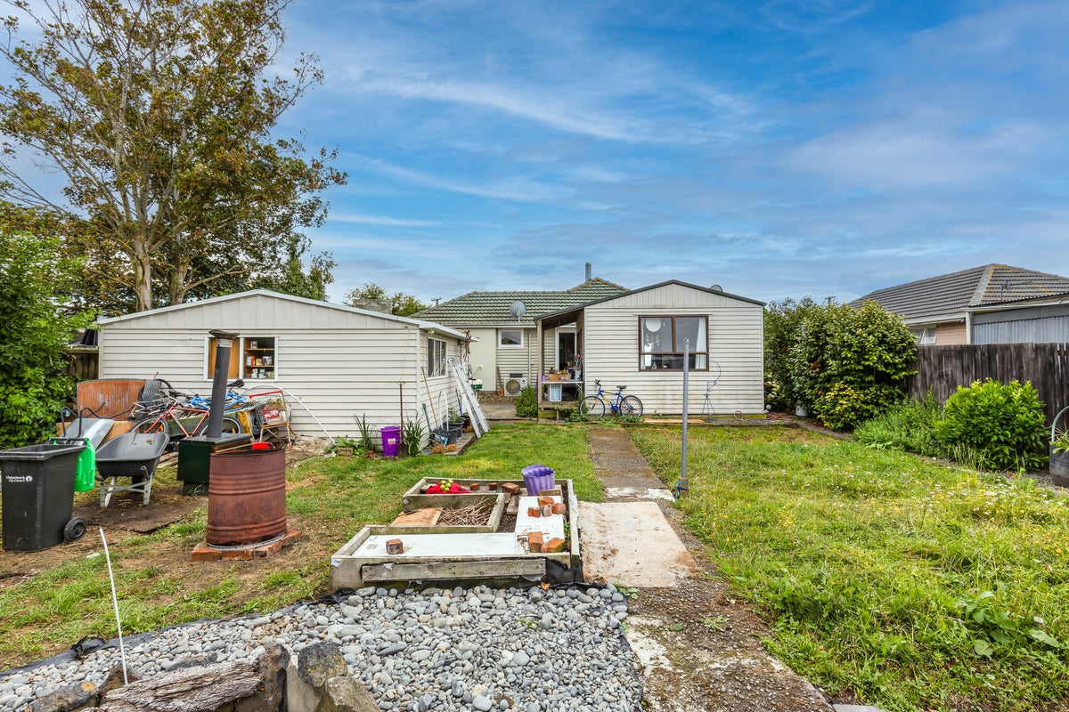40 Daniels Road, Redwood, Christchurch - Carousel 12
