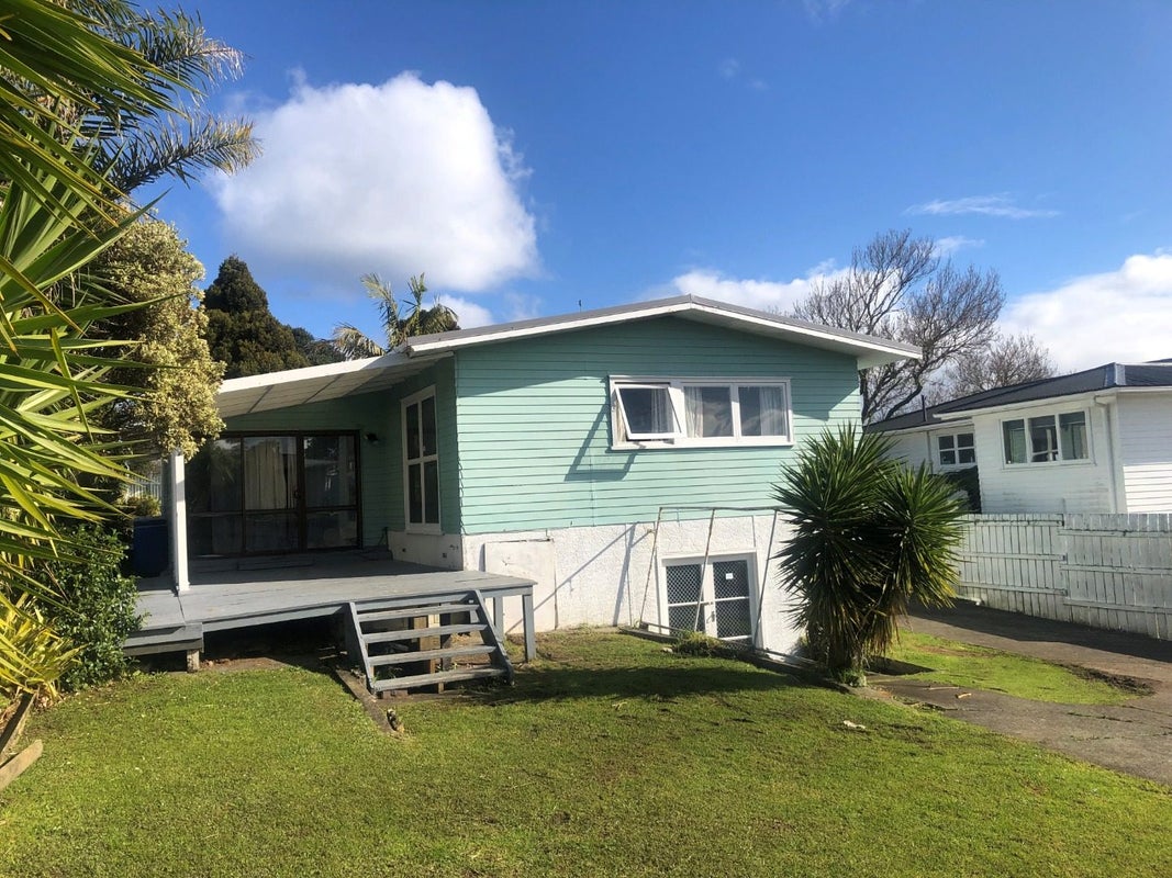 191 Halsey Drive, Lynfield, Auckland - Carousel 13