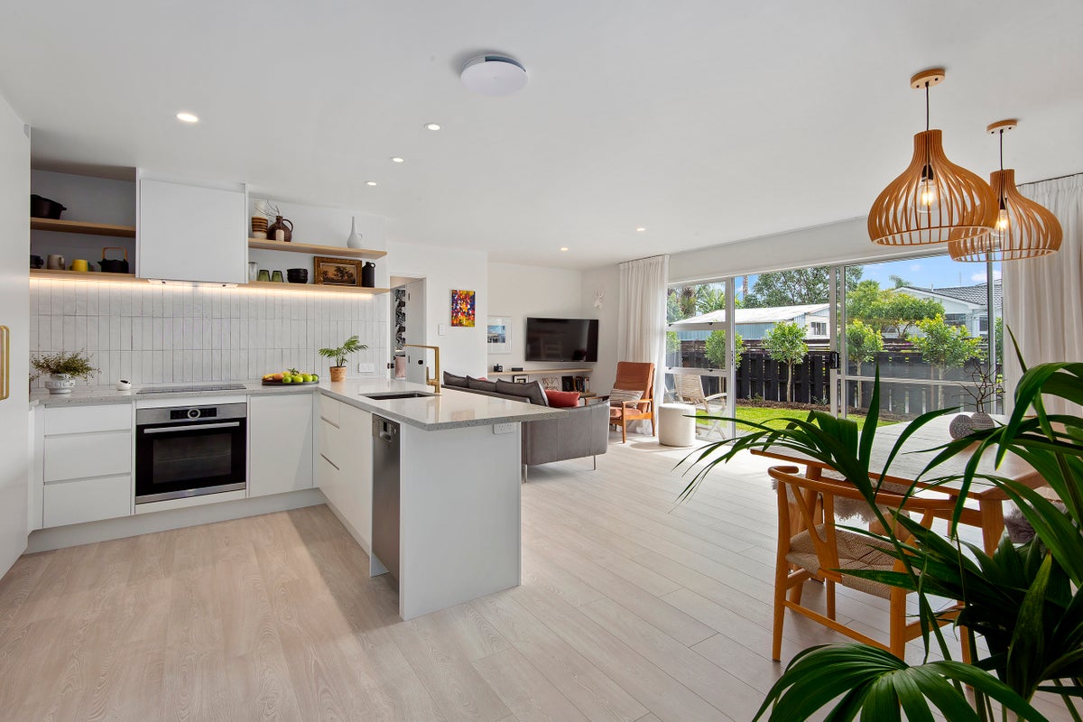 1 Davies Street, Kensington, Whangarei - Carousel 1