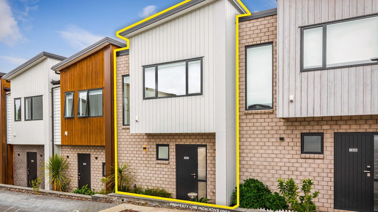 134D Tiriwa Drive, Massey, Auckland - Carousel 1