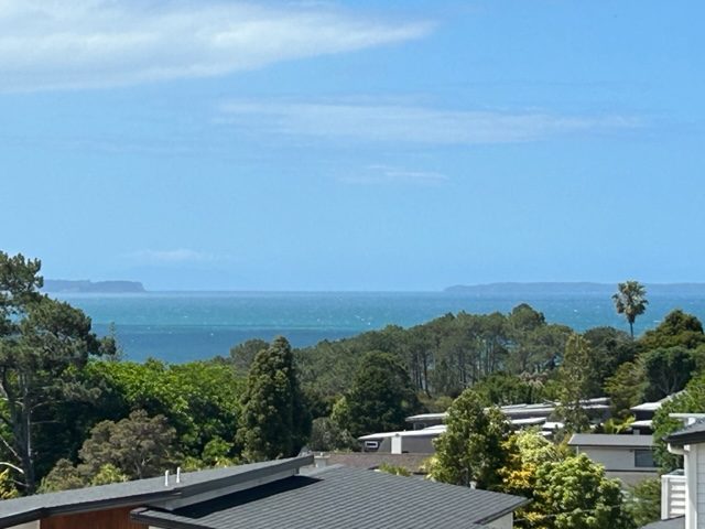 221 East Coast Road, Campbells Bay, Auckland - Carousel 2