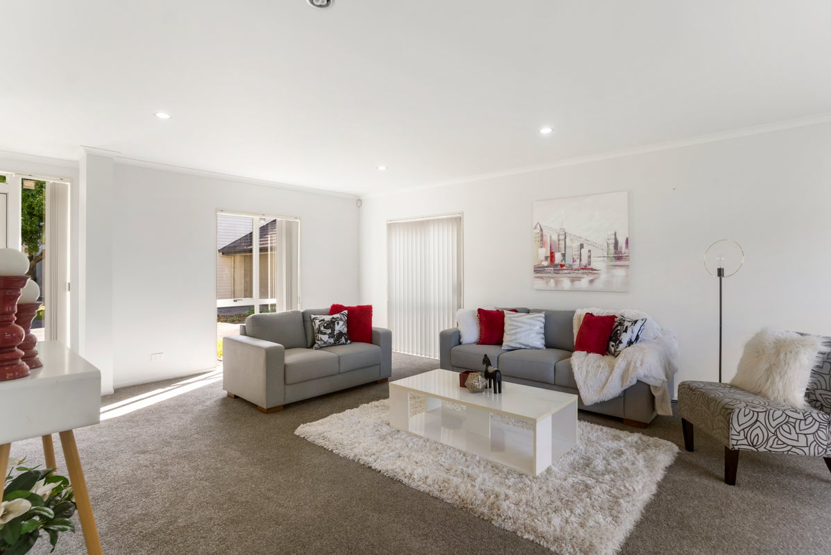 37 Calumet Way, Takanini, Auckland - Carousel 2