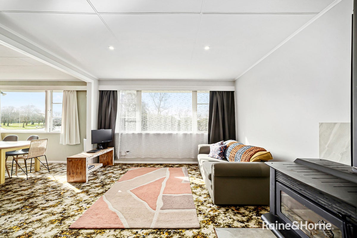 1 Durham Street, Solway, Masterton - Carousel 1